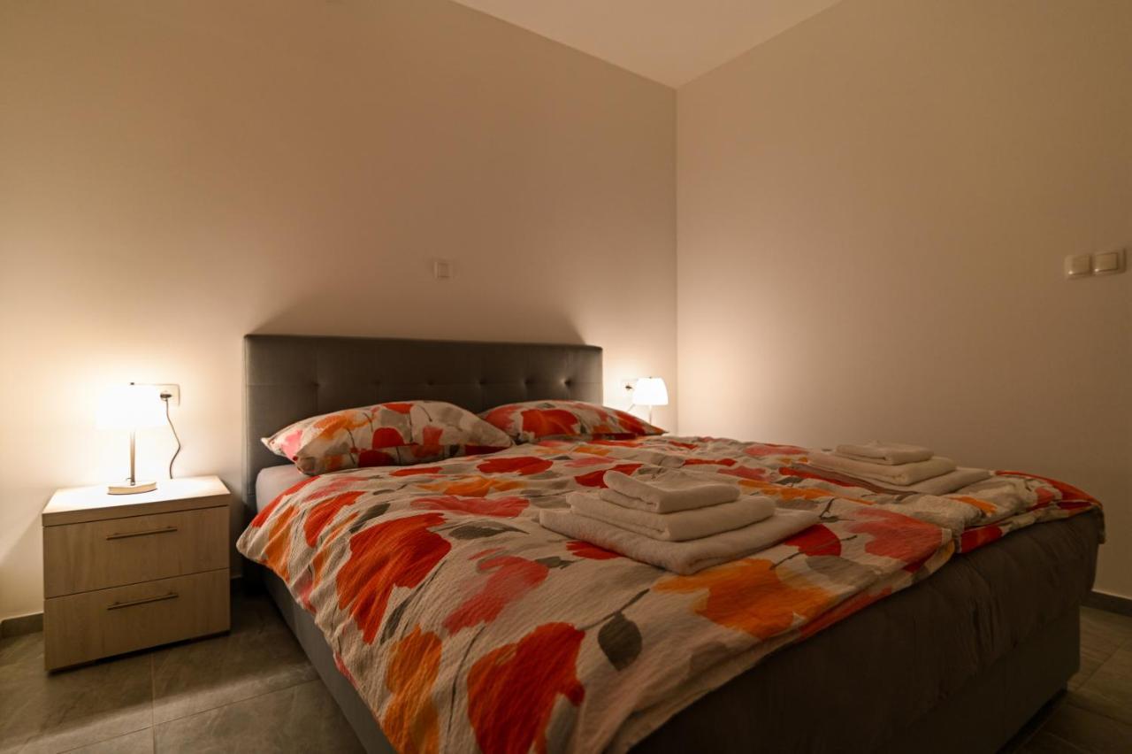 Luxury Apartment With Swimming Pool Ana Trogir Extérieur photo