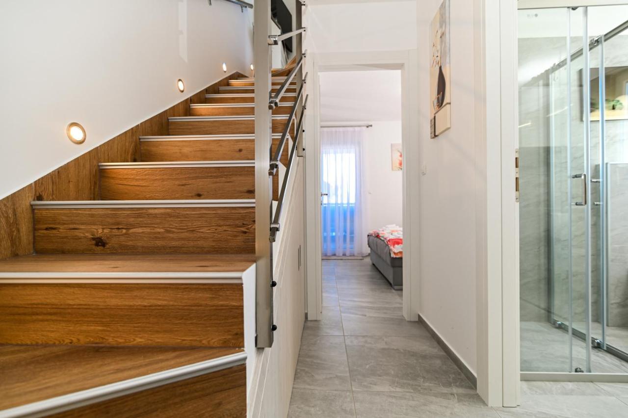 Luxury Apartment With Swimming Pool Ana Trogir Extérieur photo